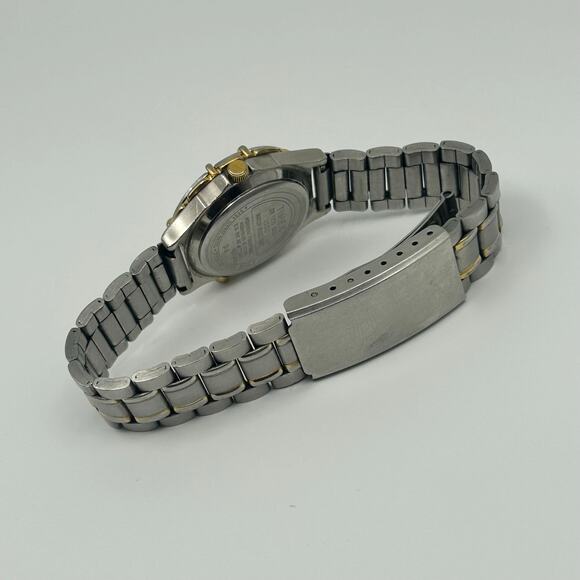 Vintage Timex Essentials Indiglo Silver St. Steel Women’s Watch, 27mm Working - Picture 5 of 8